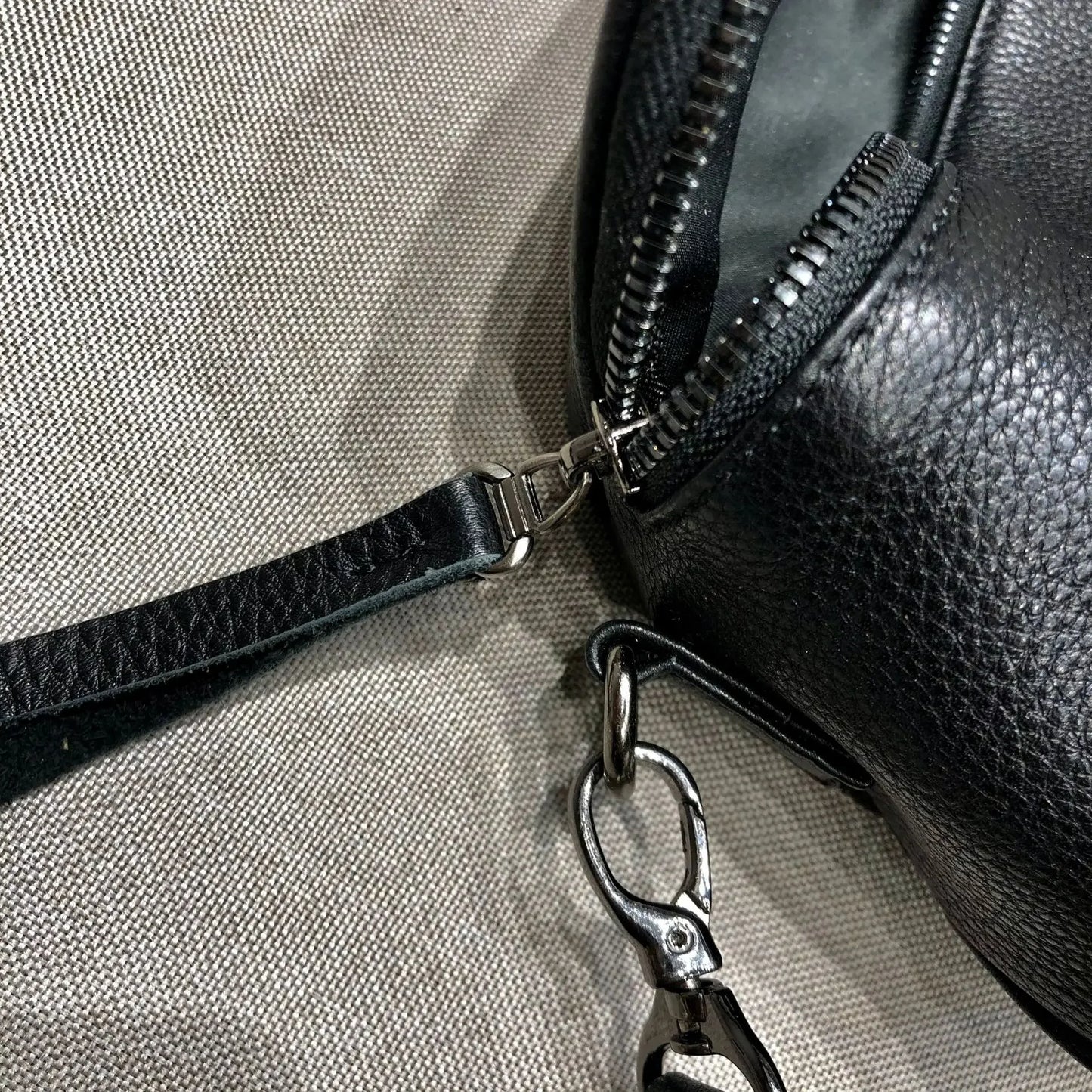 Sac banane femme cuir noir
