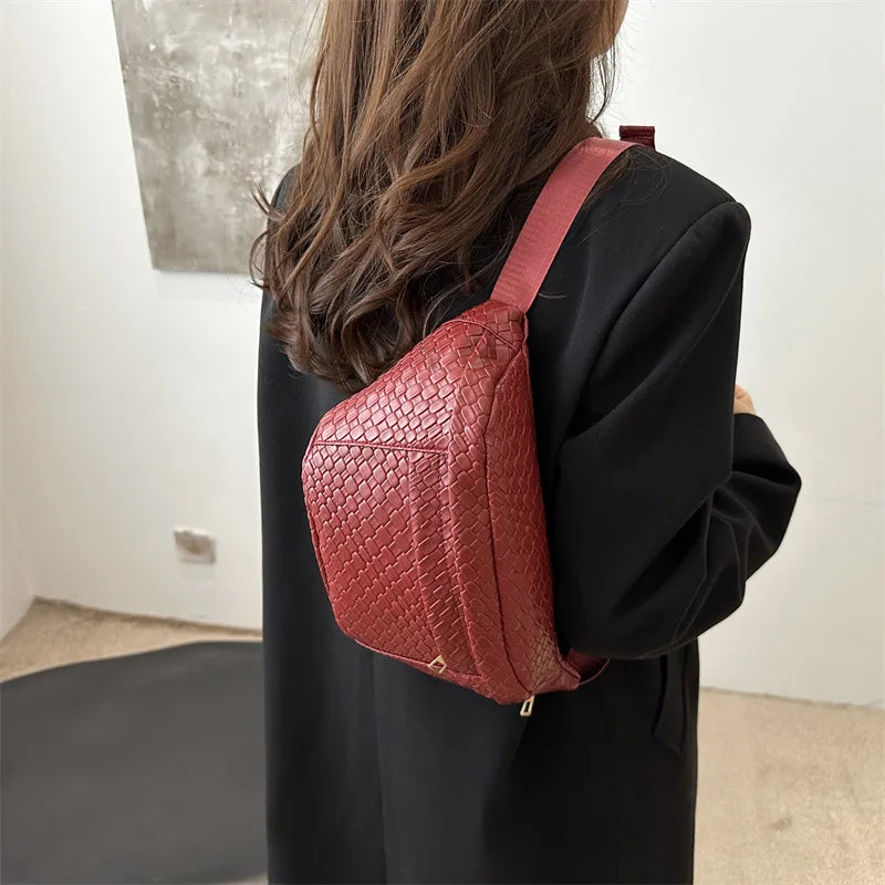 Sac banane cuir tressé