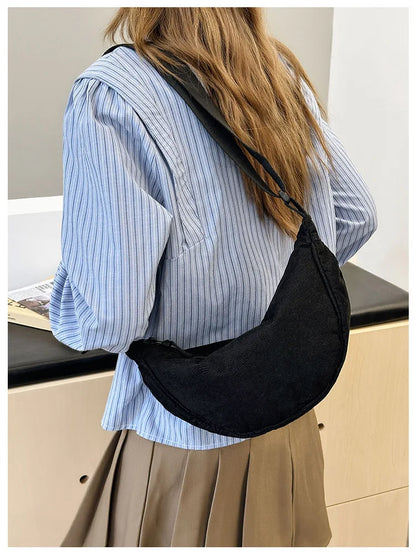 Sac demi-lune velours