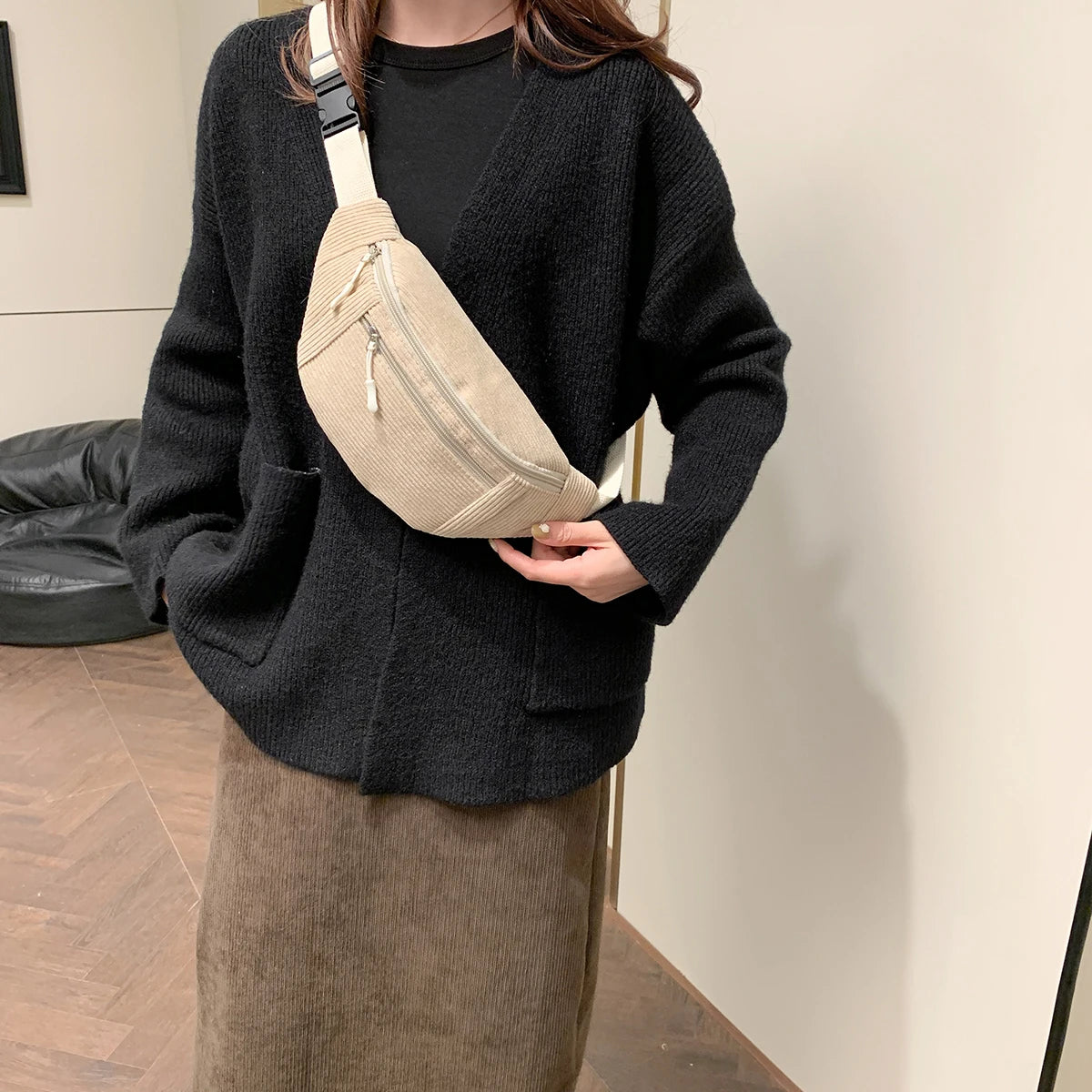 Sac banane velours beige