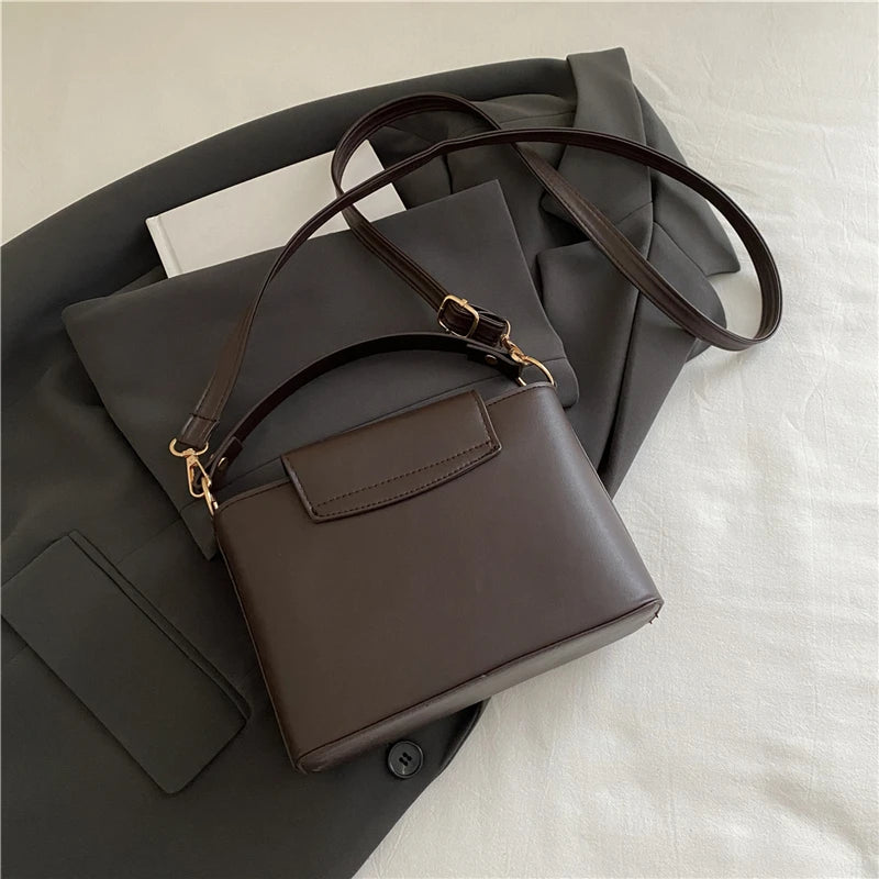 Mini sac en daim à la mode pour femmes, sac fourre-tout en fausse daim, sac à main décoratif avec boucle de verrouillage, sacs à bandoulière