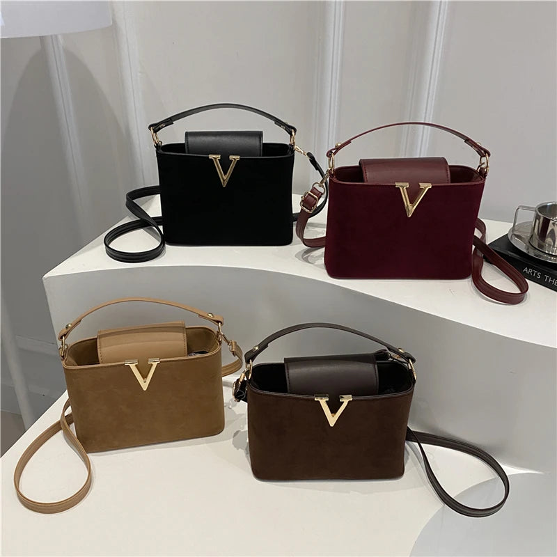 Mini sac en daim à la mode pour femmes, sac fourre-tout en fausse daim, sac à main décoratif avec boucle de verrouillage, sacs à bandoulière