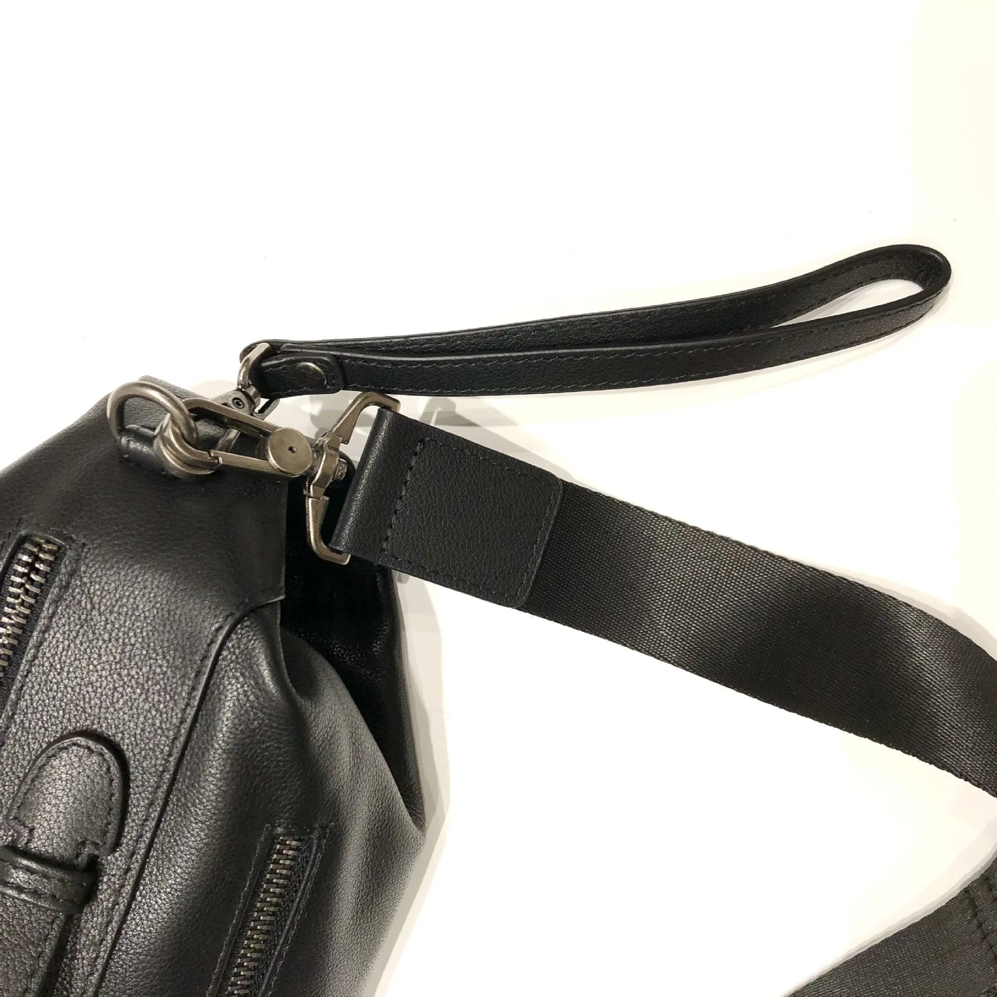 Sac banane cuir noir