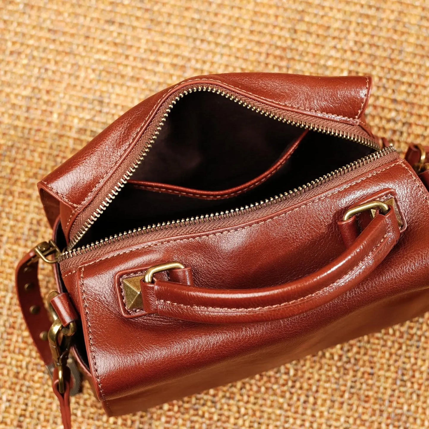 ChimFashionable-Sac à bandoulière ComPiedmont pour femme, sac à main polyvalent, sac d'oreiller, accessoires de détermination de niche, nouveau style, 2024