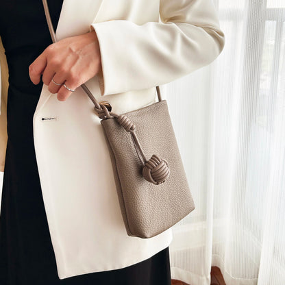 Petit sac à bandoulière en cuir véritable pour femme, sac de téléphone portable design, sac à main de voyage léger pour femme, initié à la mode