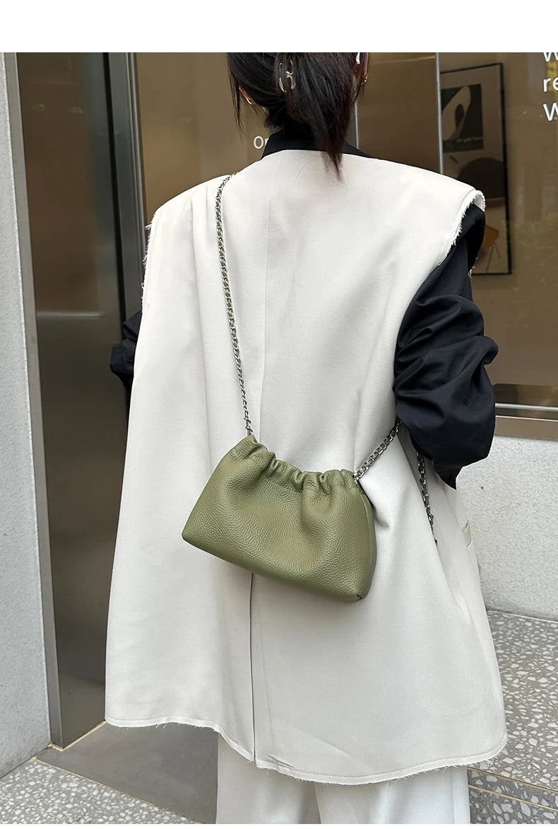 Sac bandoulière chic et compact FOXER 2026 pour femme en cuir véritable, mini sac à bandoulière tendance pour femme, pochette à chaîne pour téléphone