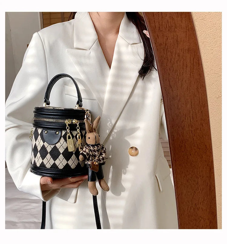 Sac à main de luxe en cuir pour femmes, petits sacs à main avec fermeture éclair, seau à bandoulière, pendentif, nouvelle tendance 2023