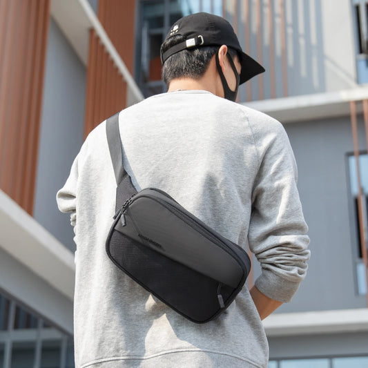 Sac bandoulière noir minimaliste