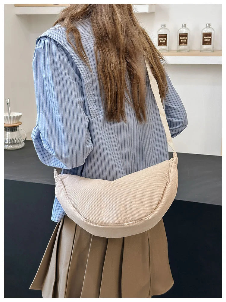 Sac demi-lune velours