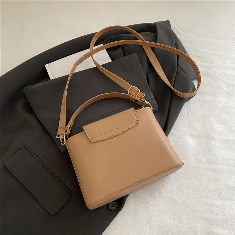 Mini sac en daim à la mode pour femmes, sac fourre-tout en fausse daim, sac à main décoratif avec boucle de verrouillage, sacs à bandoulière