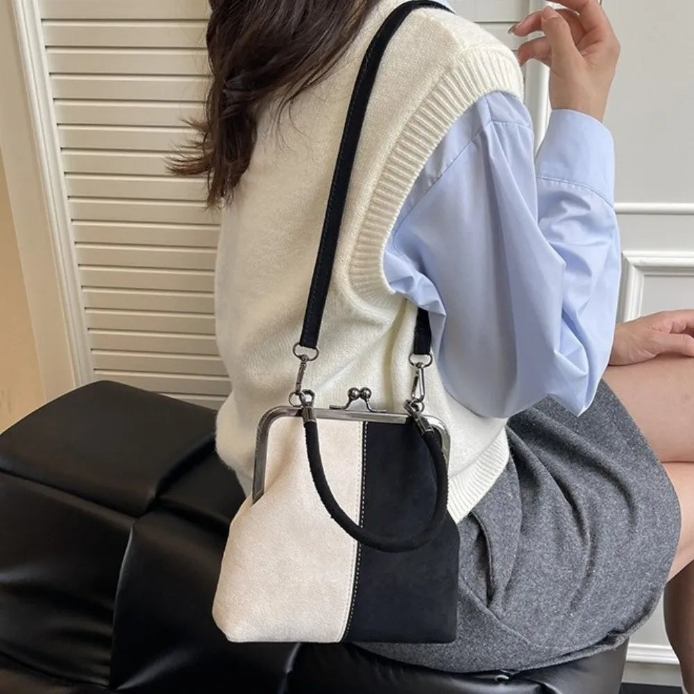 Sac à main rétro givré de grande capacité, serrure à baiser, poignée courte, sac à bandoulière en cuir avec fermeture à Clip, pochette à bandoulière en PU