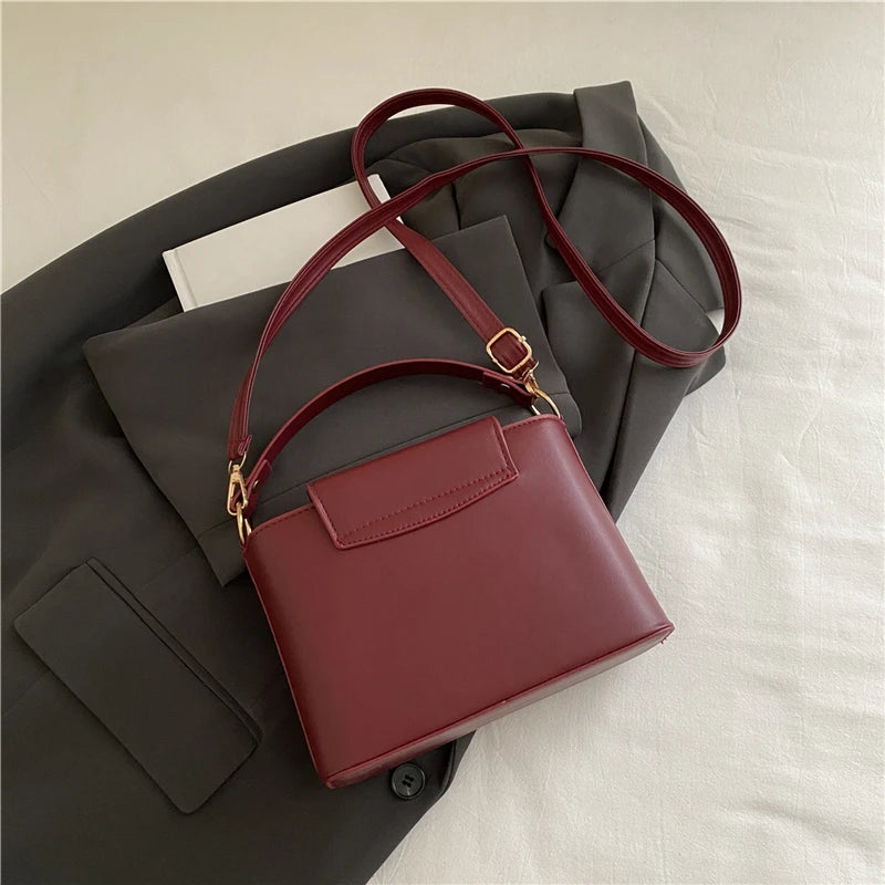 Mini sac en daim à la mode pour femmes, sac fourre-tout en fausse daim, sac à main décoratif avec boucle de verrouillage, sacs à bandoulière