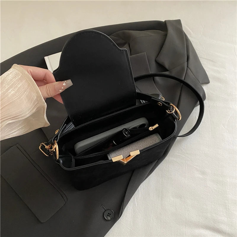 Mini sac en daim à la mode pour femmes, sac fourre-tout en fausse daim, sac à main décoratif avec boucle de verrouillage, sacs à bandoulière