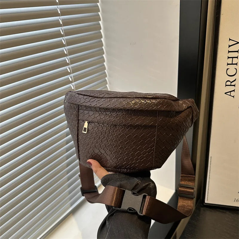 Sac banane cuir tressé
