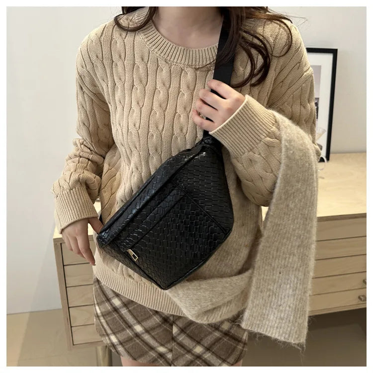 Sac banane cuir tressé