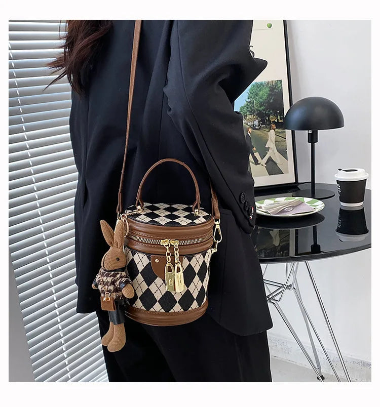 Sac à main de luxe en cuir pour femmes, petits sacs à main avec fermeture éclair, seau à bandoulière, pendentif, nouvelle tendance 2023