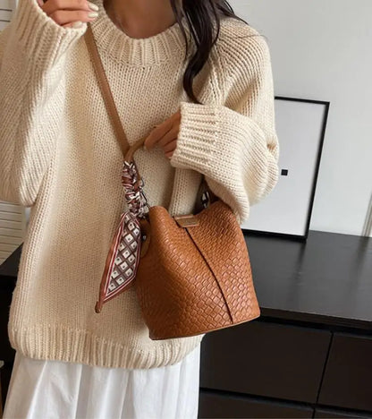 Sac seau à la mode pour femmes, sac à main élégant effet tissé de couleur unie, sac à bandoulière et sac à bandoulière, peut être porté à la main
