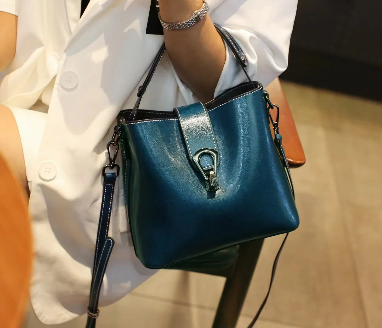 Sac seau en cuir véritable ciré d'huile pour femmes, sac à main décontracté et Simple, grande capacité, cuir de vache, fourre-tout à la mode