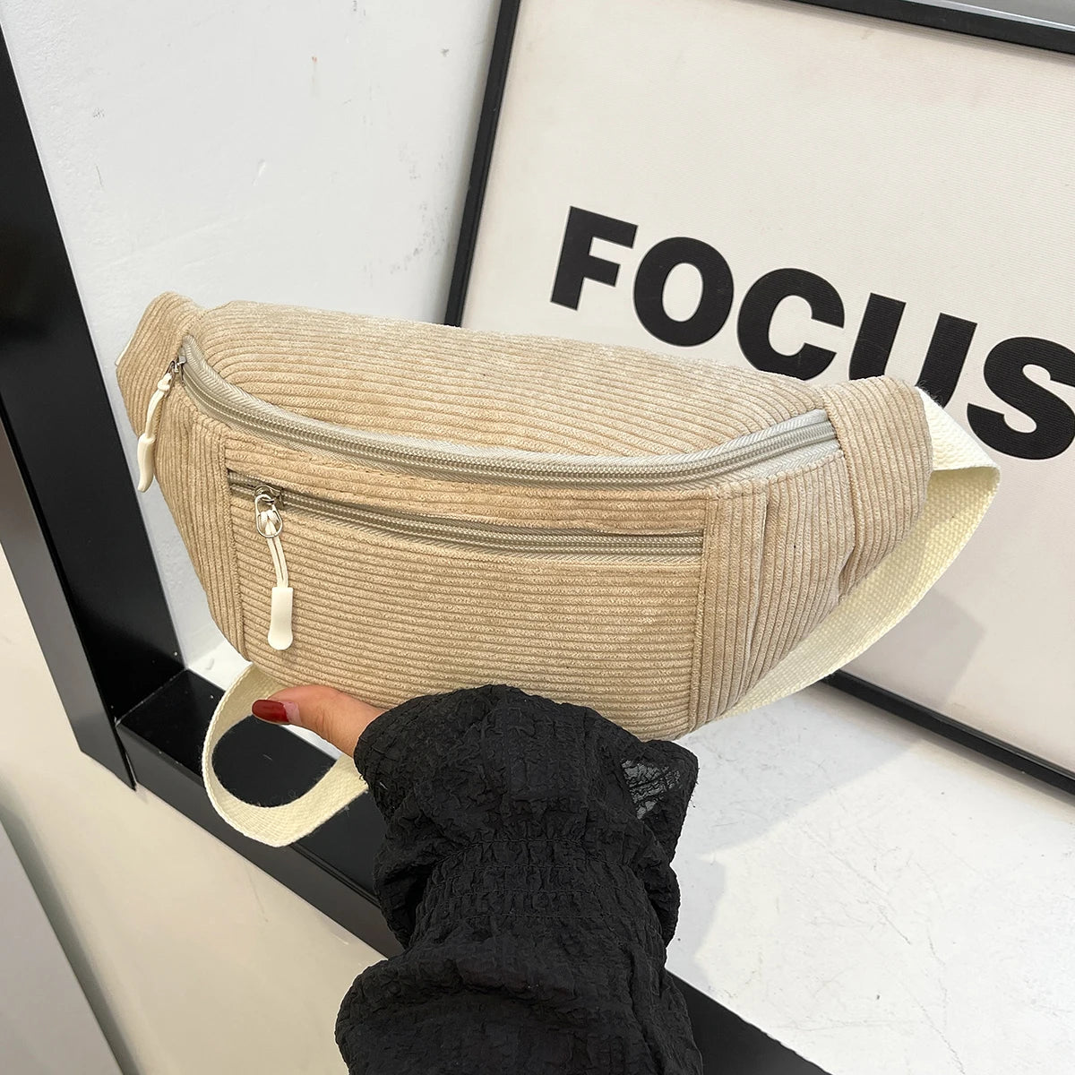 Sac banane velours beige