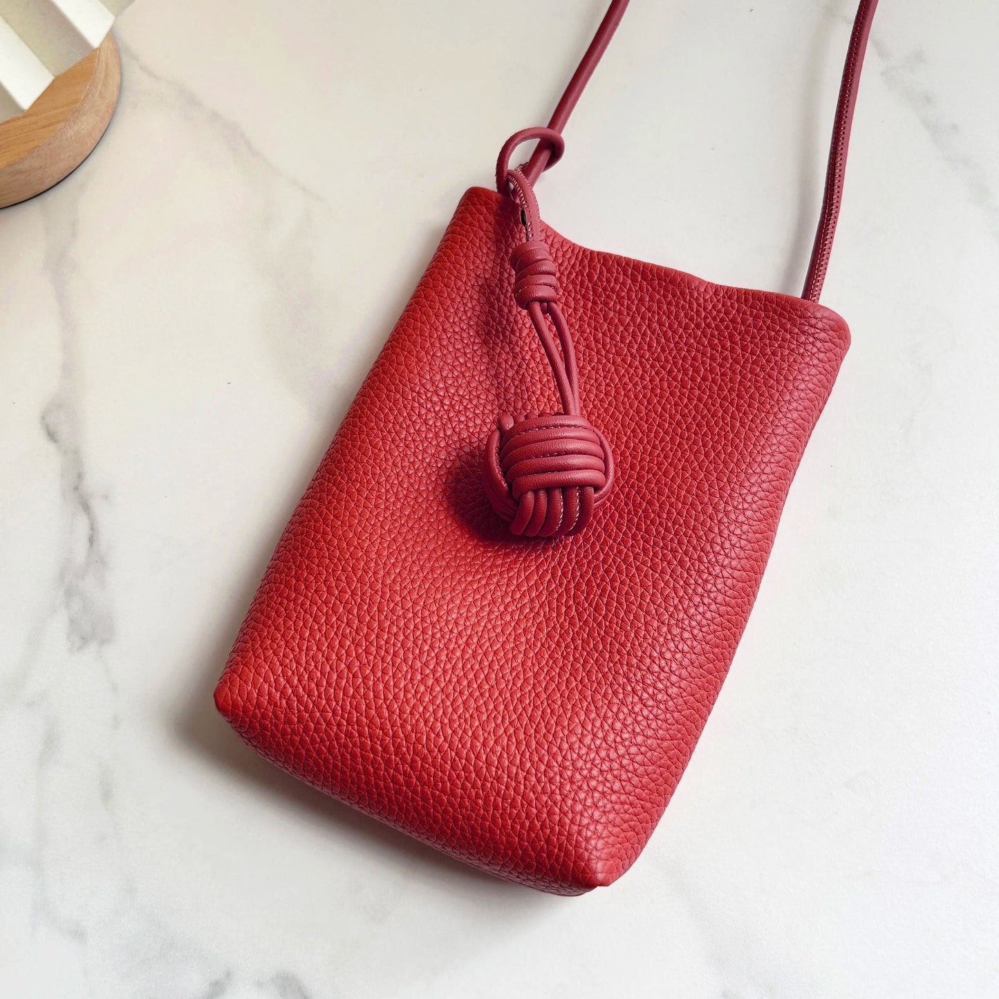 Petit sac à bandoulière en cuir véritable pour femme, sac de téléphone portable design, sac à main de voyage léger pour femme, initié à la mode