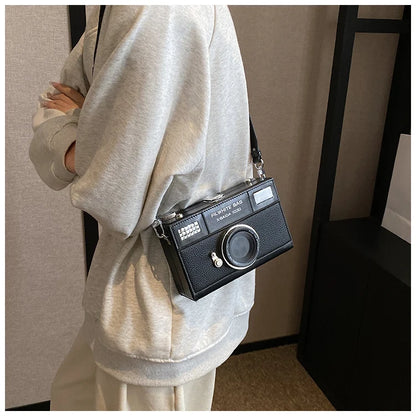 Sac à bandoulière unisexe en forme d'appareil photo rétro, boîte en PU, nouveau sac carré polyvalent à la mode, sac à bandoulière décontracté pour les déplacements, 2026