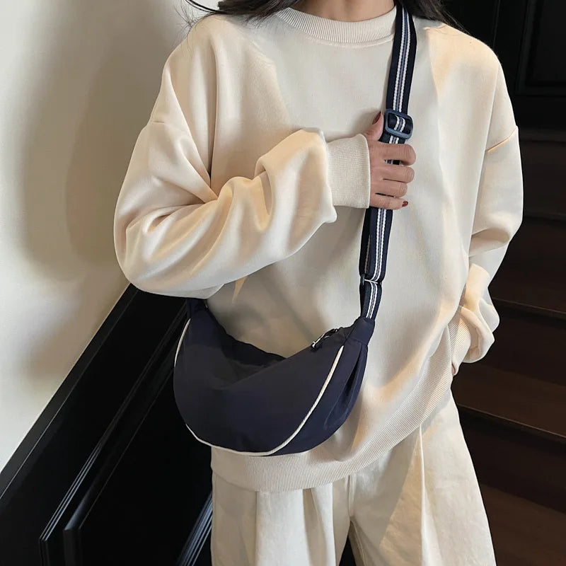 Sac bandoulière demi-lune