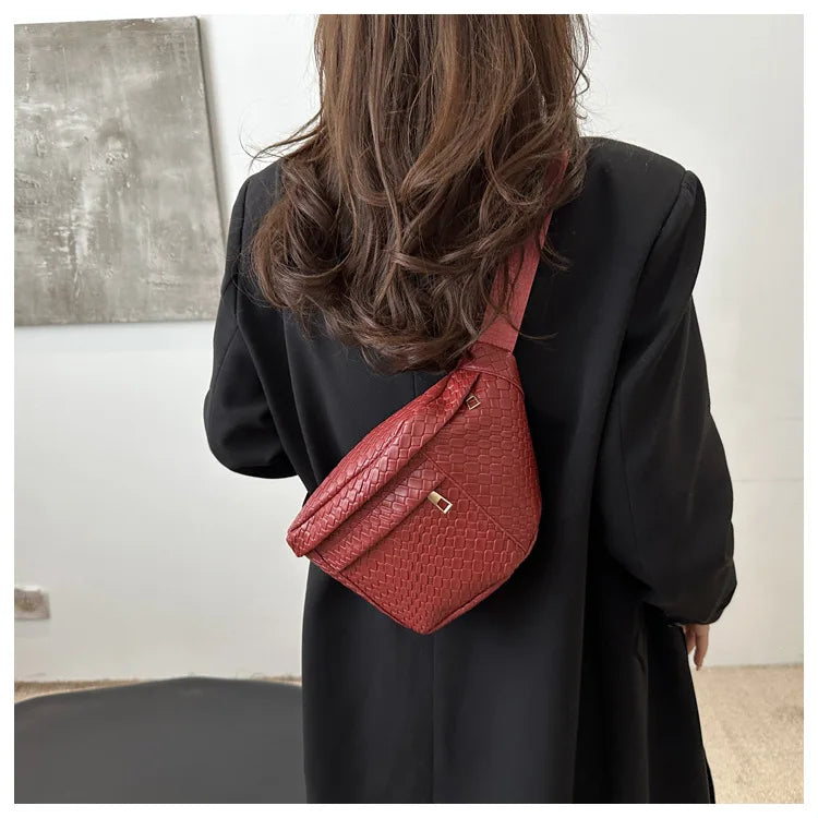 Sac banane cuir tressé