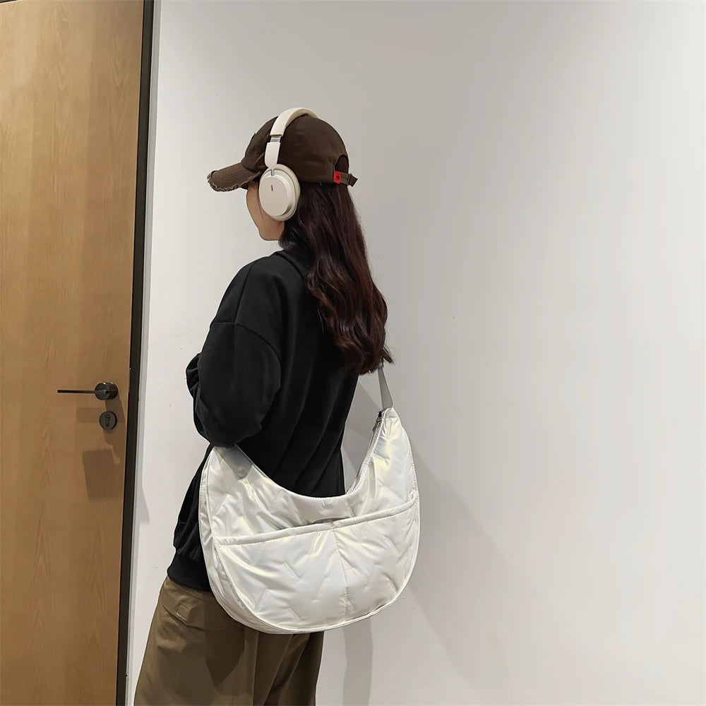 Sac demi-lune bandoulière