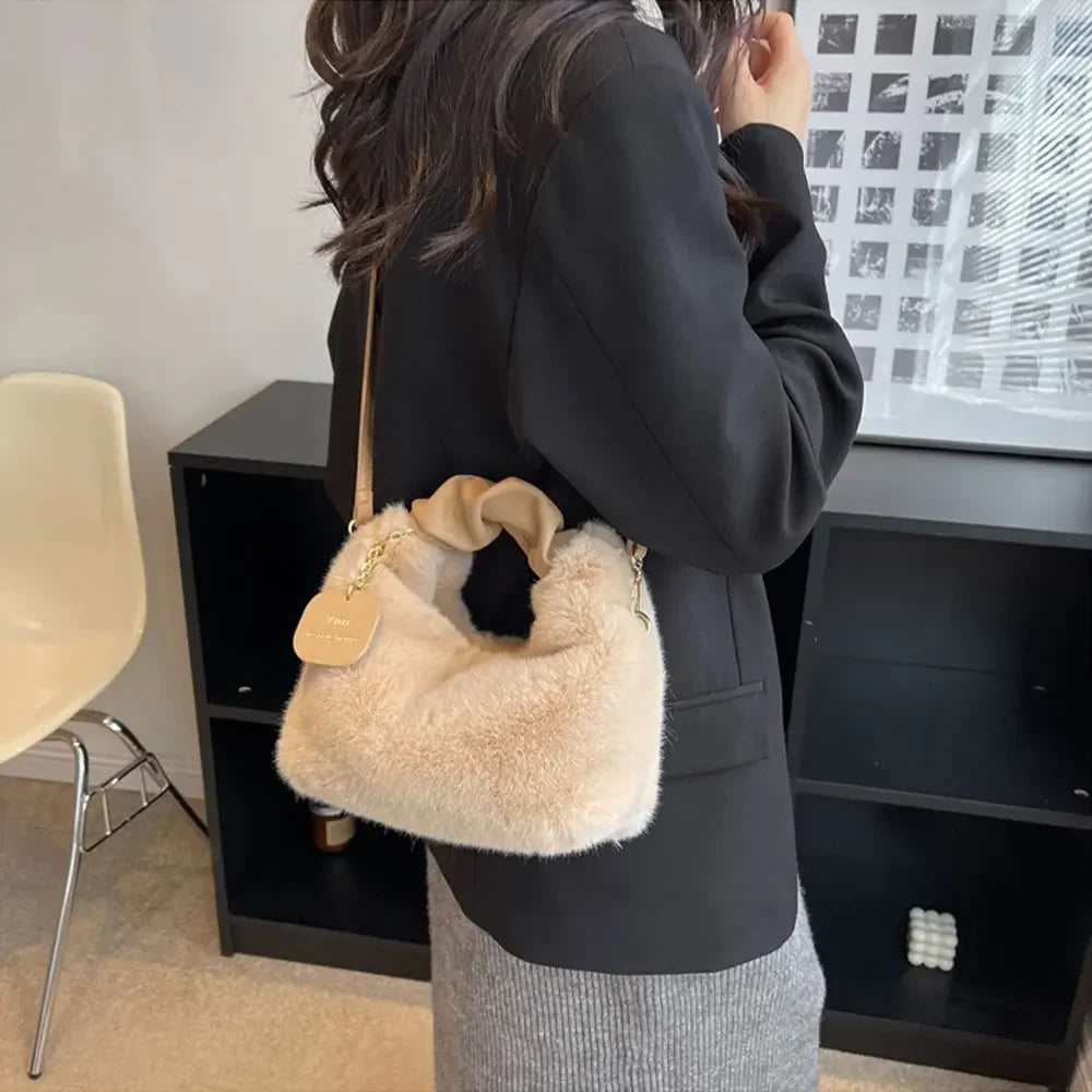Sac à bandoulière en peluche pour femmes, mignon à la mode, couleur unie, doux et moelleux, sac à main automne hiver