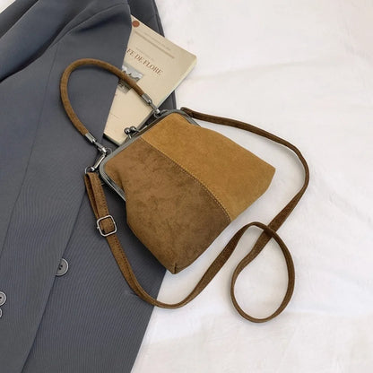 Sac à main rétro givré de grande capacité, serrure à baiser, poignée courte, sac à bandoulière en cuir avec fermeture à Clip, pochette à bandoulière en PU