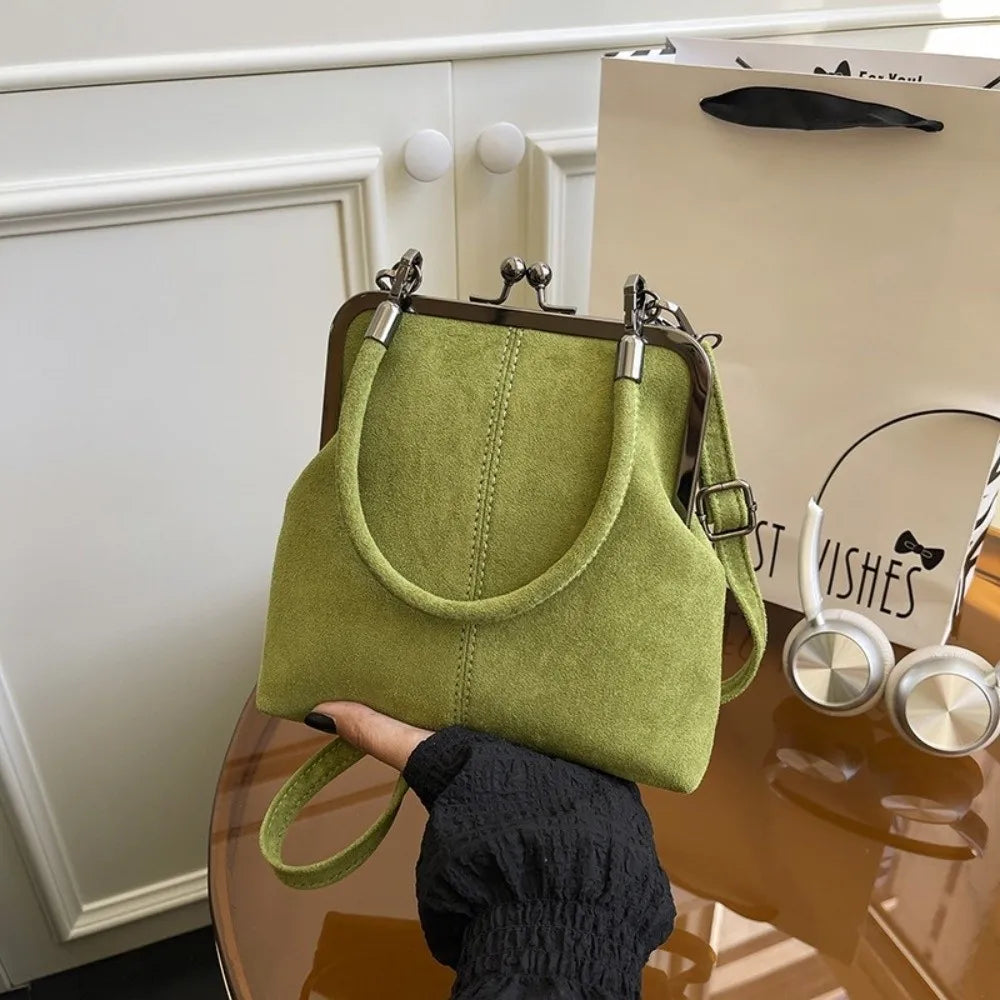 Sac à main rétro givré de grande capacité, serrure à baiser, poignée courte, sac à bandoulière en cuir avec fermeture à Clip, pochette à bandoulière en PU