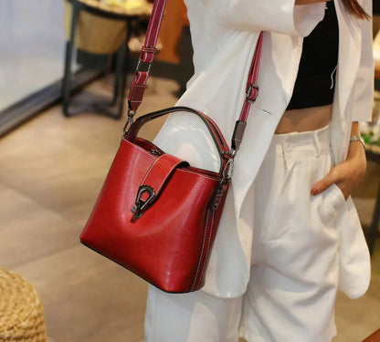 Sac seau en cuir véritable ciré d'huile pour femmes, sac à main décontracté et Simple, grande capacité, cuir de vache, fourre-tout à la mode