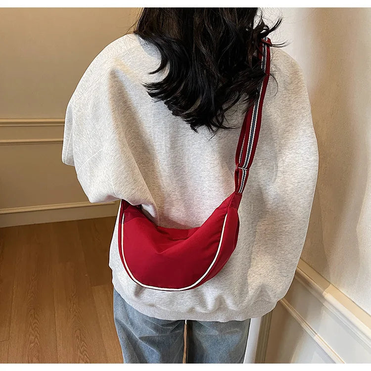 Sac bandoulière demi-lune