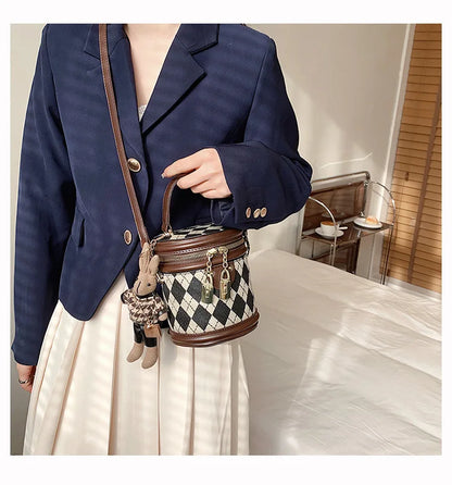 Sac à main de luxe en cuir pour femmes, petits sacs à main avec fermeture éclair, seau à bandoulière, pendentif, nouvelle tendance 2023