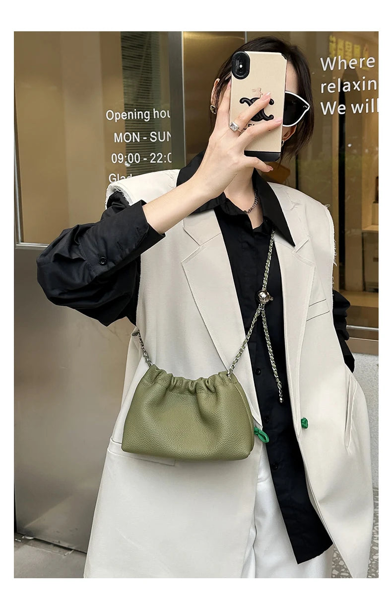 Sac bandoulière chic et compact FOXER 2026 pour femme en cuir véritable, mini sac à bandoulière tendance pour femme, pochette à chaîne pour téléphone