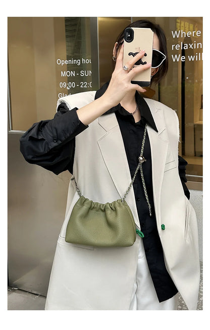 Sac bandoulière chic et compact FOXER 2026 pour femme en cuir véritable, mini sac à bandoulière tendance pour femme, pochette à chaîne pour téléphone