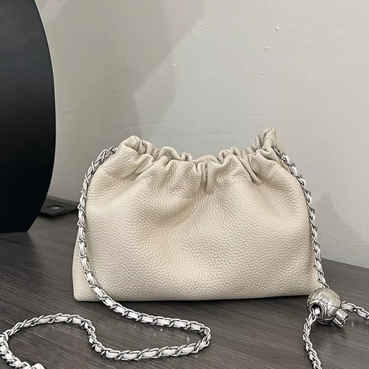 Sac bandoulière chic et compact FOXER 2026 pour femme en cuir véritable, mini sac à bandoulière tendance pour femme, pochette à chaîne pour téléphone