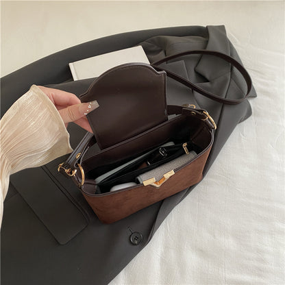 Mini sac en daim à la mode pour femmes, sac fourre-tout en fausse daim, sac à main décoratif avec boucle de verrouillage, sacs à bandoulière